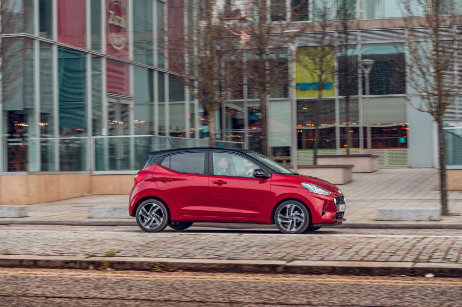  Hyundai i10 2019 года  (UK) (фото 9 из 55)
